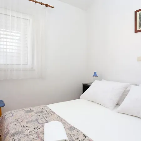 Apartments By The Sea Rastici, Ciovo - 11723 Trogir Exterior photo